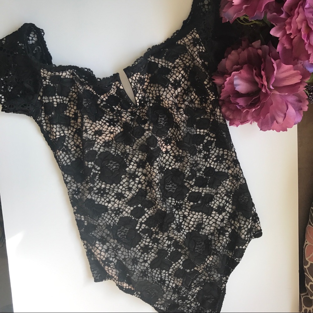 Victoria's Secret floral bodysuit lingerie size S - Picture 2 of 8